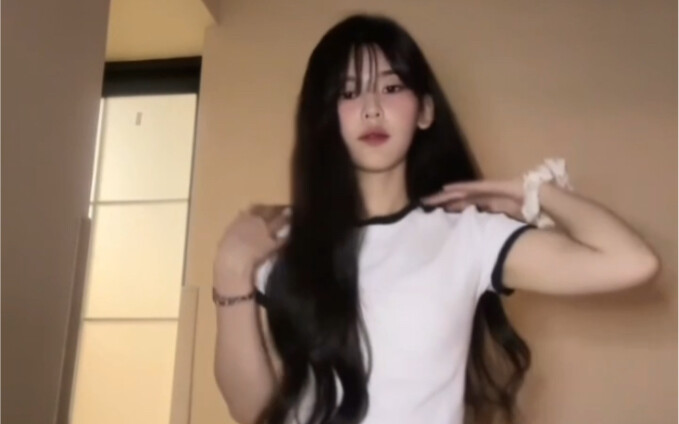 สาวหูหนวกท้าทายเต้นมือประกอบเพลงอะไรก็ได้!!