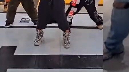 [Maeda Riku] Japanese people are going to dance Japanese street and have a blast nctwish dance Stree