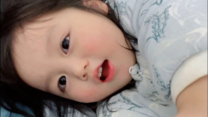 ตอนนี้รู้สึกว่ามีลูกน้อยตัวเล็กๆ อยู่ด้วยก็ดีนะ ทุกวันได้บ้าบอเฮฮาป่วนกันไปเลย～