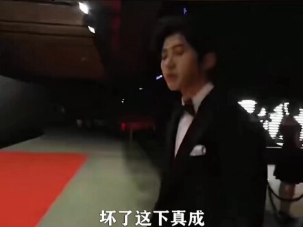 Ôi không, giờ tôi đã trở thành một fan cuồng nhiệt trong số những fan cuồng nhiệt rồi!