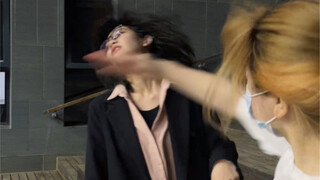 【That That】Two of my friends dragged me inside the school...