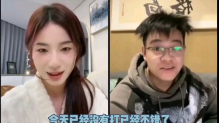 “Vấn đề là chúng tôi đã là vợ chồng lâu năm rồi, có gì mà phải thân hay không thân chứ”, Tiểu Tiên h