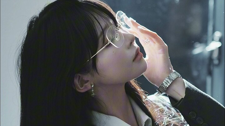 Những người không hiểu tình yêu ép buộc thì khổ rồi đấy.