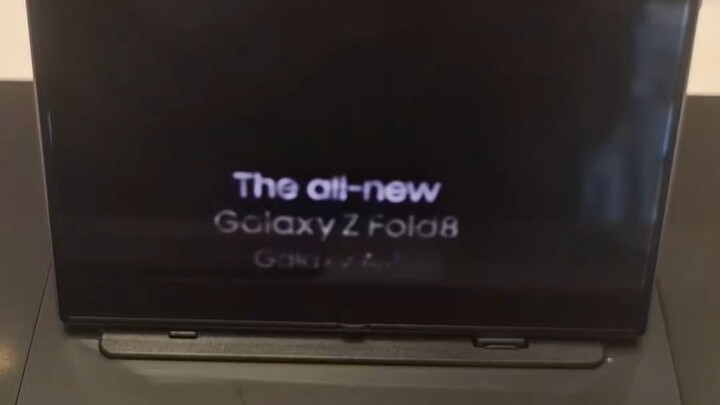 Samsung Galaxy Z Fold 8