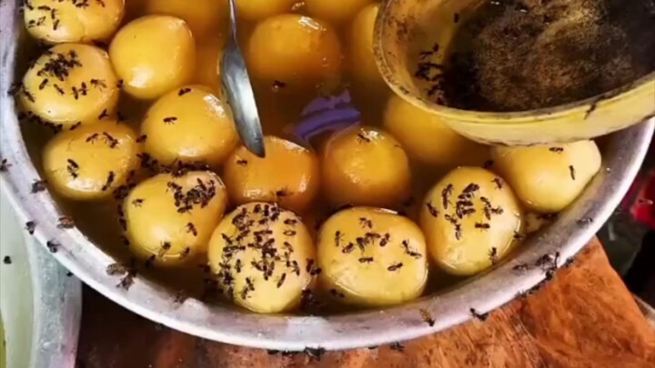 Tag your friends and let’s dig into some Indian food! 😋👆