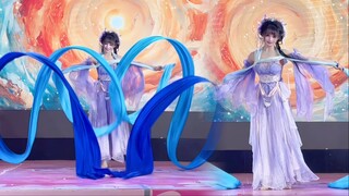 漫展舞台惊现20米长绸飞天！卷成这样了吗？！