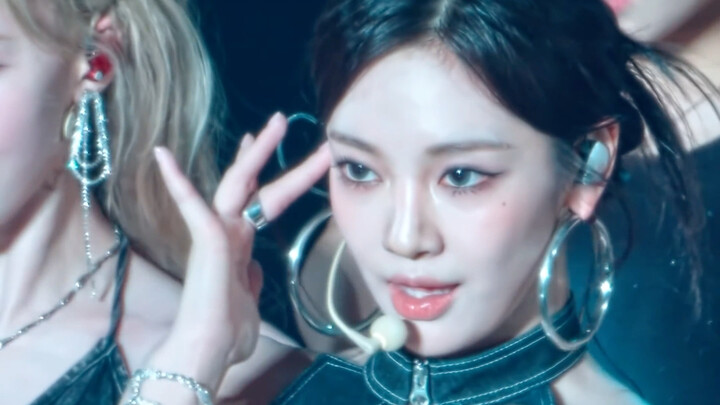 Ninh Ninh thần cấp quản lý biểu cảm!