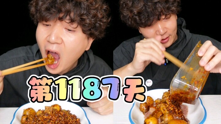 Mukbang ini sangat tidak bertanggung jawab, panjang lebar selama 7 menit hanya makan beberapa suap s