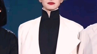 Holy crap! Has she become so attractive recently? I didn't feel this way when I was in Korea. It tur
