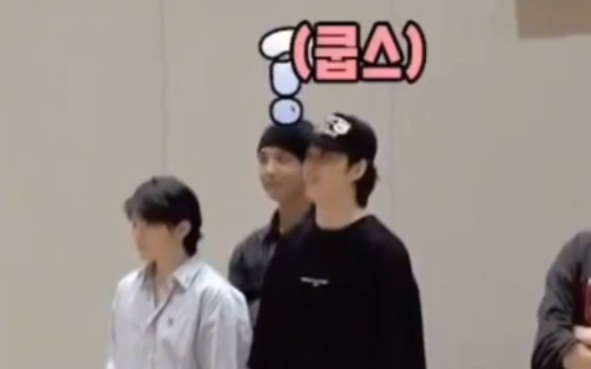 This is my paper shu, and I won’t let you laugh at him T^T