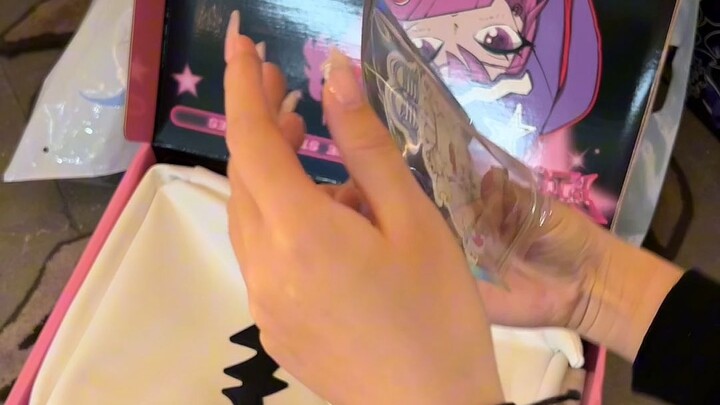 Sebenarnya ada yang tidak memuaskan di mana ya? Kantong sebesar ini malah dikembalikan, hiks hiks hi