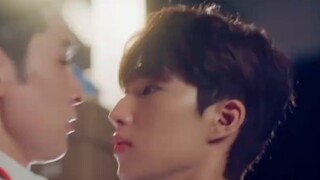Touching Adam's apple! Kissing on tiptoe! Hahaha, how did this plot manage to be awkward, sweet, and