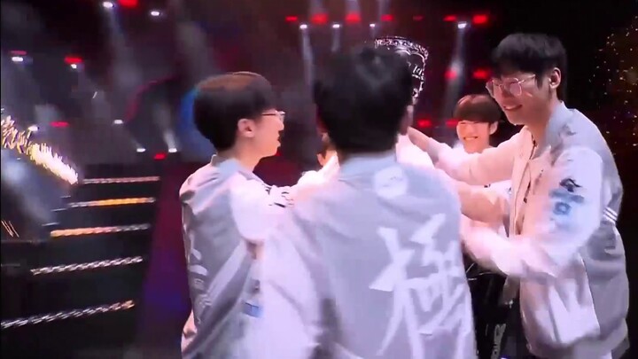 Koleksi video paling brilian dari si pemalu (hingga 30 menit)