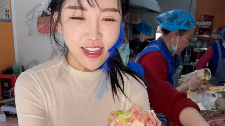 80全一个好看又好吃的全家福驴肉大饼。满满的肉巨扎实！！
