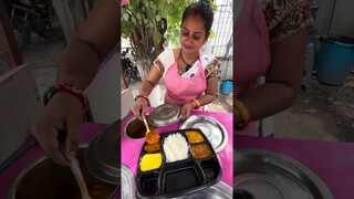 20 हज़ार रुपये wali Thali