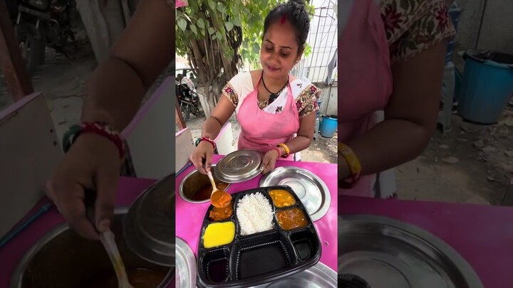 20 हज़ार रुपये wali Thali