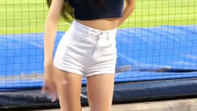 สาวเกาหลีเพลงแดนซ์จีนเต้นเต้นเต้น