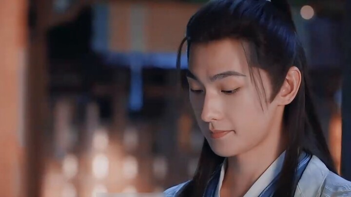 I found that Mo Caihuan was a very strong girl, and she would succeed in everything she did. This wa