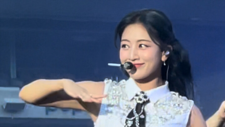 No wonder they’re the originator of the “pick-up-money” idol genre…