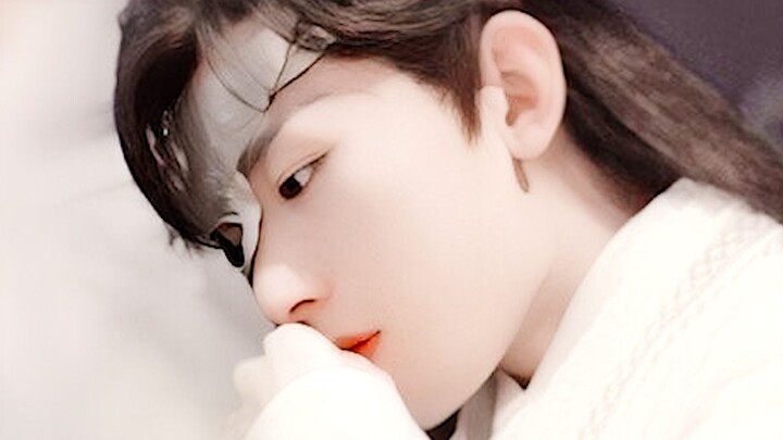 Yu Si Feng—when he smiles, I’m definitely lost! The peerless handsome youth in my memories.