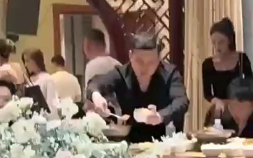 ผู้หญิงคนนี้ฉันยังมองไม่ชัดเลย