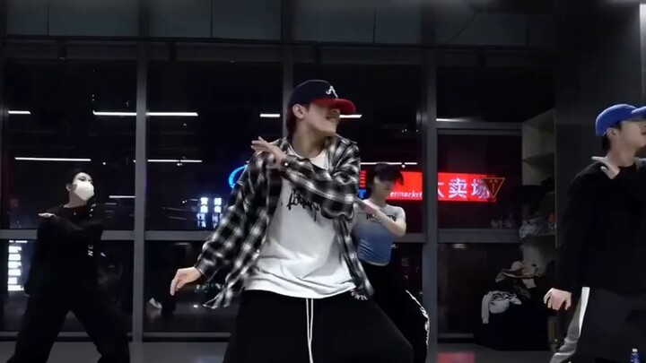 Self-saved "Sorry" choreography