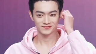 #XuKai was still showing off in the last second! The next second he was broken haha #funny