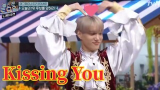 EXO KAI版《Kissing You》女团舞，可可爱爱的小金最令人无法抗拒！