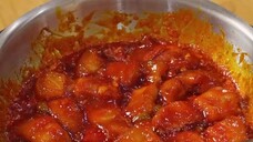 thịt heo cháy cạnh sốt Hàn