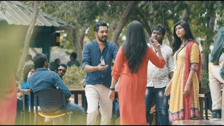 Meesaya Murukku (2017) Sakarakati - Video Song Tamil 4K - Hiphop Tamizha Adhi, Aathmika, RJ Vignesh