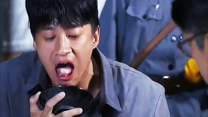 Ăn cháo nhớ liếm mép bát, có thế mới có địa vị trong quân đội!