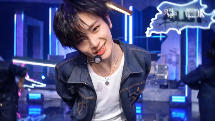 أصبح آنشين أكثر تمرّسًا وإتقانًا يومًا بعد يوم!!! سحره المسرحي ينفجر بقوة! نسخة المقطع المسرحي من لق