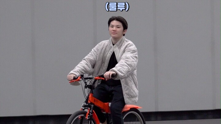 [SEVENTEEN's SNAPSHOOT] EP.54 Taking time to ride a bicycle