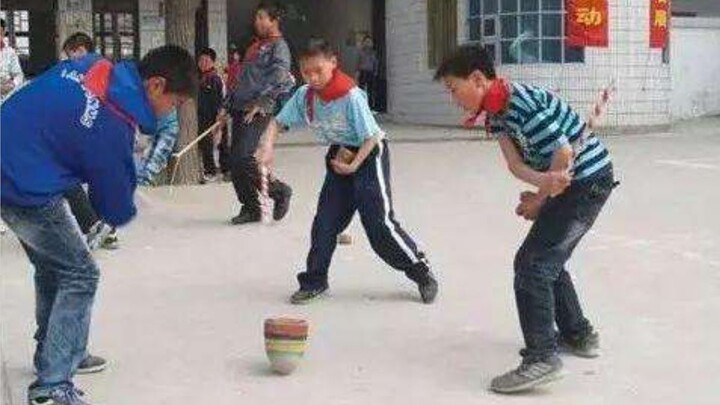 Chơi đồ chơi mà lại tạo ra cảm giác nhạc điện tử~