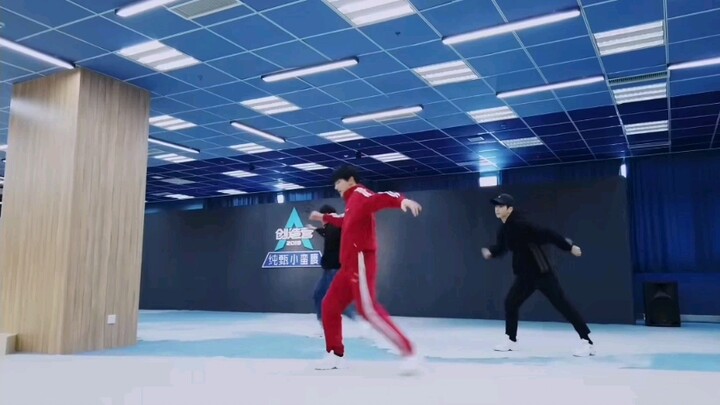 Xia Zhiguang's dance made me lie flat at the bottom of the pit