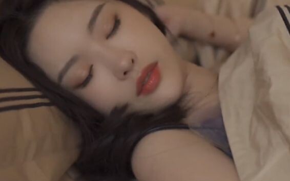 Con gái xinh thì ai cũng hay ngủ nướng thôi!! Không chỉ mình mình đâu!!!