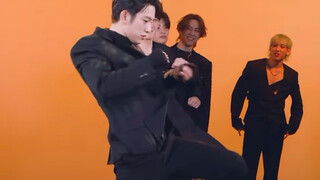 ใครว่าเด็กอายุสิบขวบเต้นไม่ได้แล้ว? GOT7 วงน้องใหม่มาสร้างเพลงเต้นสุ่ม Hard Carry เวอร์ชั่นปี 2025 อ