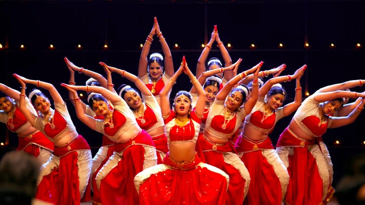 【自译】既是皑皑山雪，亦是灼灼红莲：山女颂——我不说你们也知道致敬的谁|印度歌舞|Shyla Nandini Video Song  Chithini