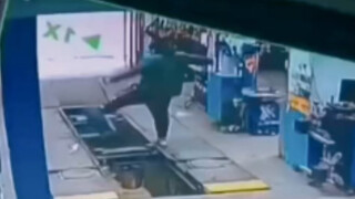 «لي تشين النسخة الوطنية»