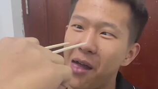 “你 为 何 不 避”