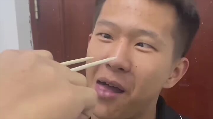 “你 为 何 不 避”