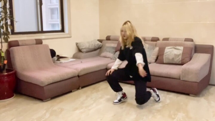 Lightly criticize!!! A cover of Wang Yibo's "All that matters+I will show you" is a very hard dance 