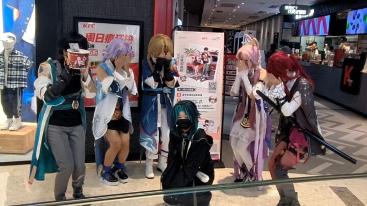 Genshin Impact player was bullied after eating at KFC
