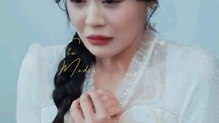 Cả nhà bỗng nghe được tiếng lòng của cô em gái làm ai nấy sợ hết cả hồn | Ami Review