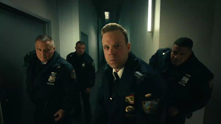 Tám cảnh sát bị tấn công thiệt mạng, thám tử tài ba truy bắt hung thủ phát hiện âm mưu kinh thiên — 