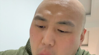 ใครใกล้หมูยิ่งได้กิน!