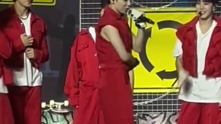 I'm not going straight for Ge Daoge's "lesserafim fearless."