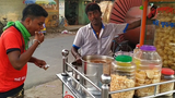 Eating Fuchka ( Golgappa / Panipuri ) - Indian Street Food Kolkata - Bengali Street Food Lover