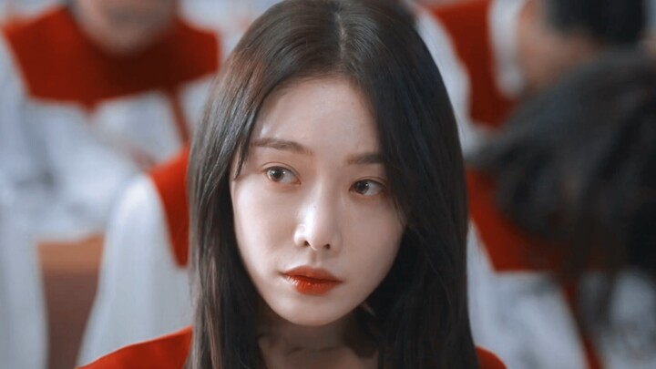 “Nhìn vào đôi mắt của chị Huệ Kiều, chị ấy thật sự quá xinh đẹp”