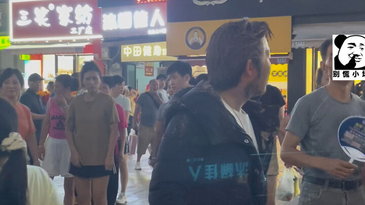 Chú lợn Kiên Cường chỉnh đốn đội nhảy quảng trường, xem một tập là bớt đi một tập